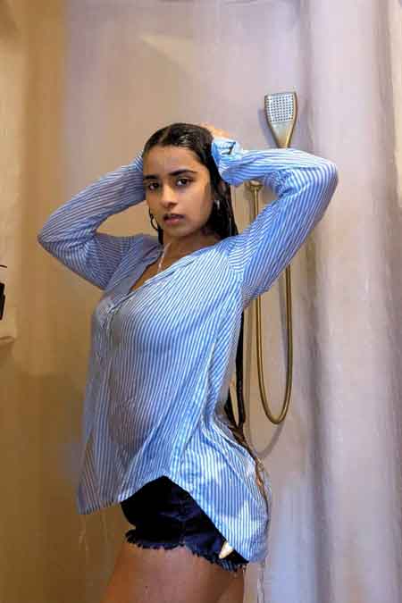 female Call Girls in Delhi